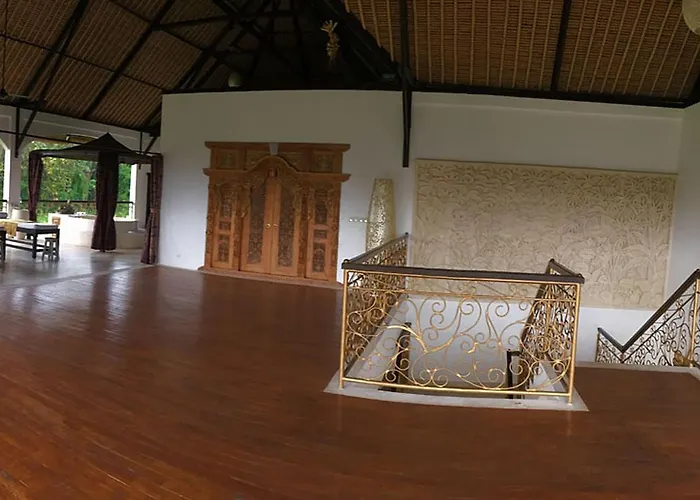 Frangipani Villa